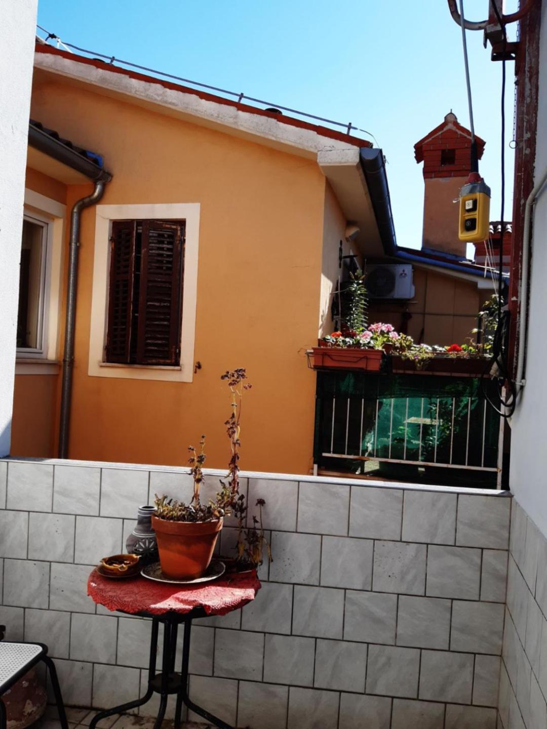 North To South Apartments Изола Екстериор снимка