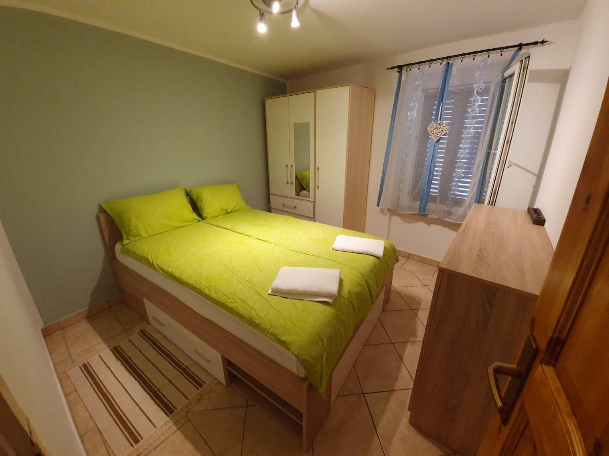 North To South Apartments Изола Екстериор снимка