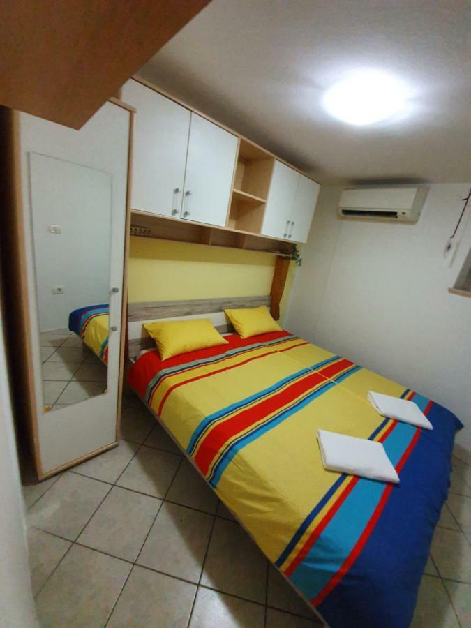 North To South Apartments Изола Екстериор снимка