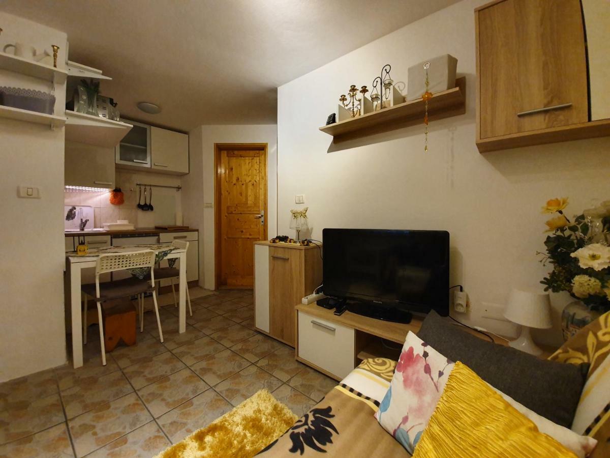 North To South Apartments Изола Екстериор снимка